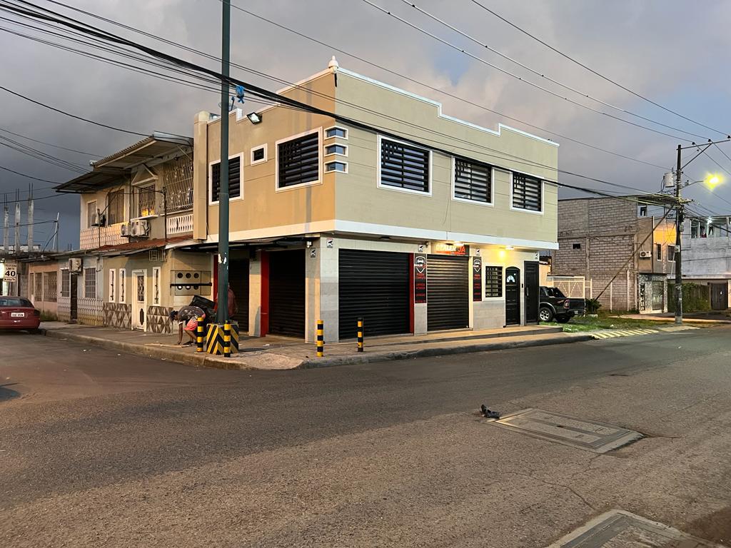 VENTA CASA USO COMERCIAL NORTE GUAYAQUIL, VILLA ESPAÑA  (JLR)