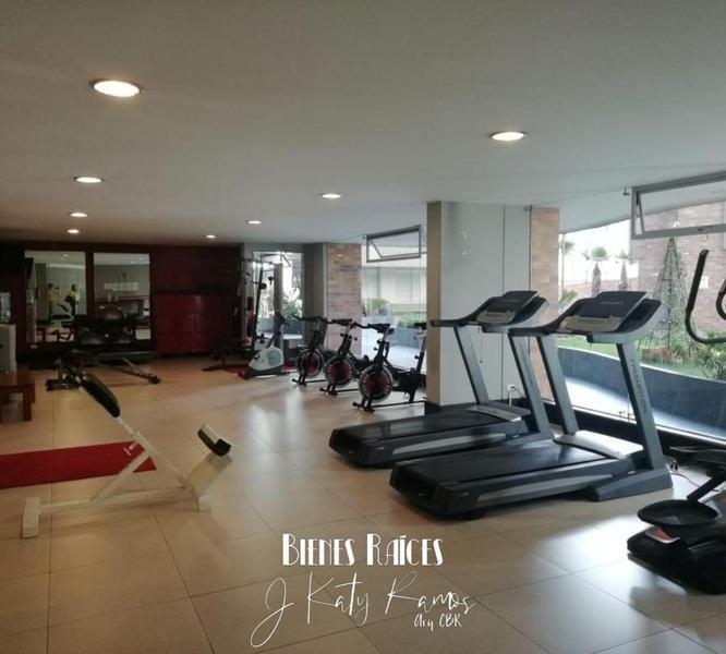 Vendo o Rento Loft de lujo Amoblado con 2 balcones, piscina, gym y cine, Carolina - Quito