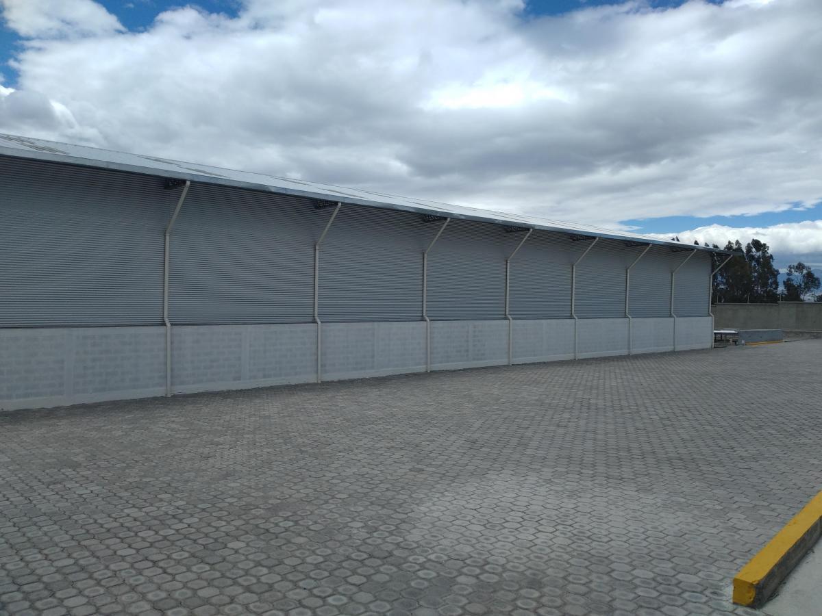 EXCELENTE INVERSION VENDO COMPLEJO DE 3 BODEGAS 3000M2  SECTOR PIFO