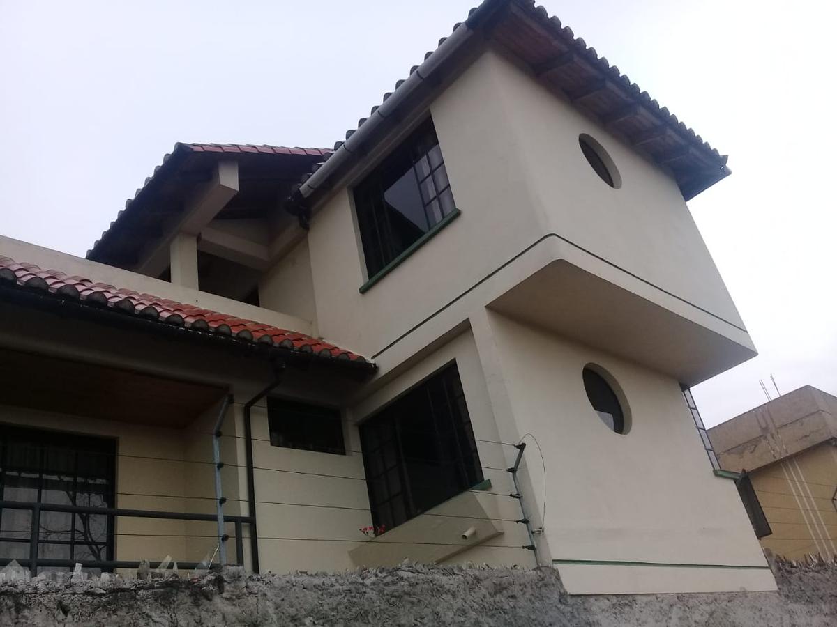 RENTO Y/O VENDO CASA INDEPENDIENTE IDEAL PARA VIVIENDA O NEGOCIO SECTOR EDEN DEL VALLE