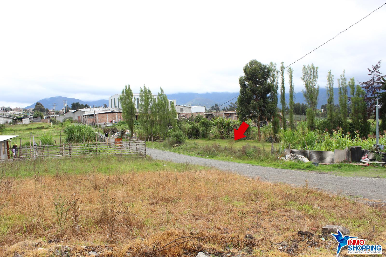 Terreno en el sector El Plateado - A 300 metros del Puerto Seco de Loja