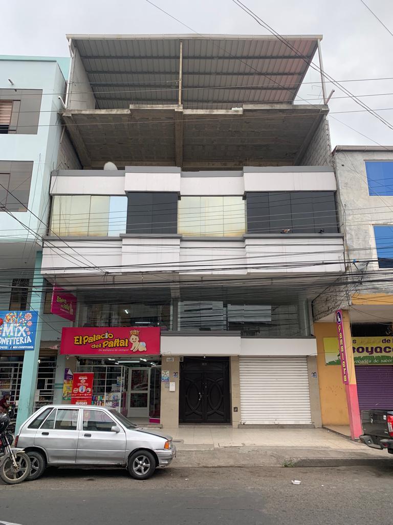 Vendo Casa 630m2 en Zona Comercial, Ciudad de Machala