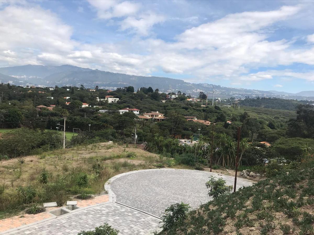 Terreno de venta en Tumbaco, cerca al Chaquiñán