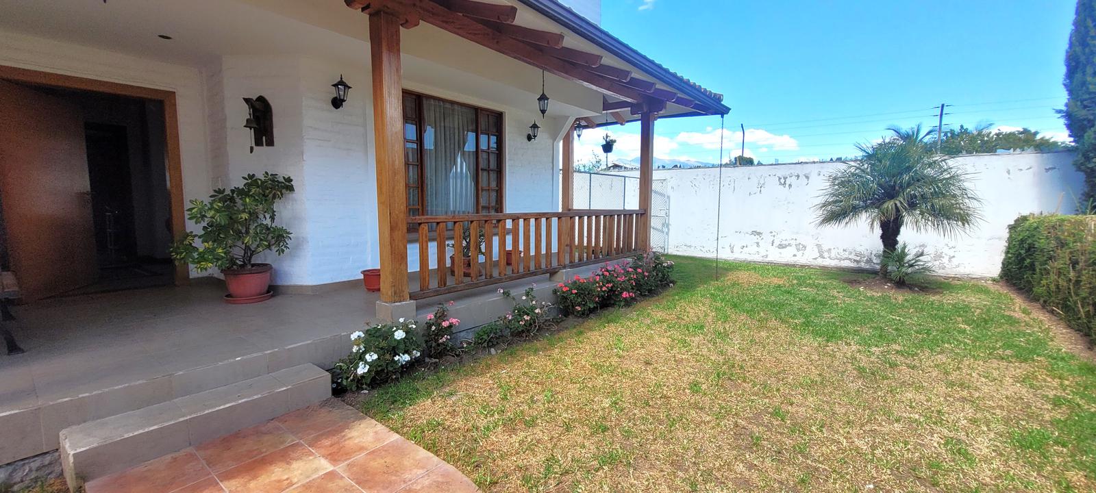 Casa en Venta sector La Morita Tumbaco