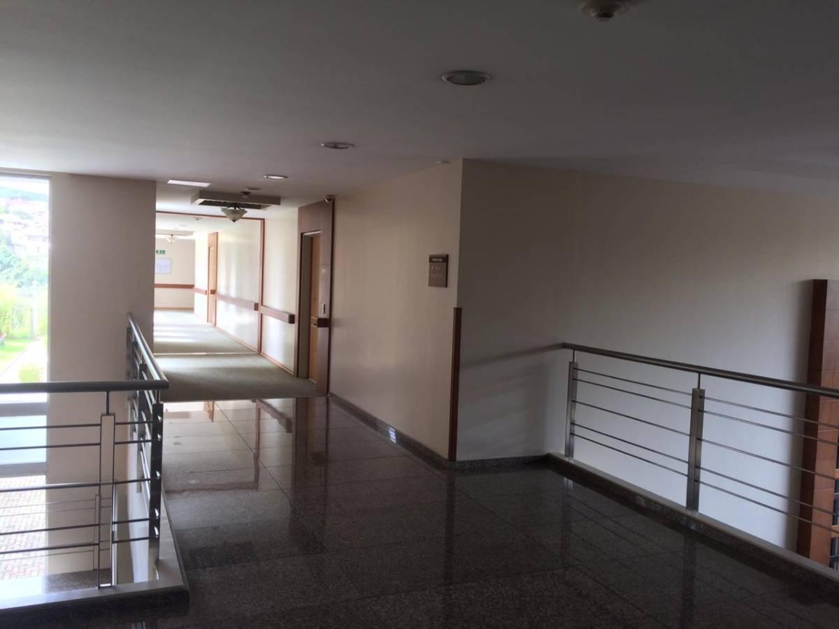 Departamento en venta en Cumbayá sector Hospital de los Valles