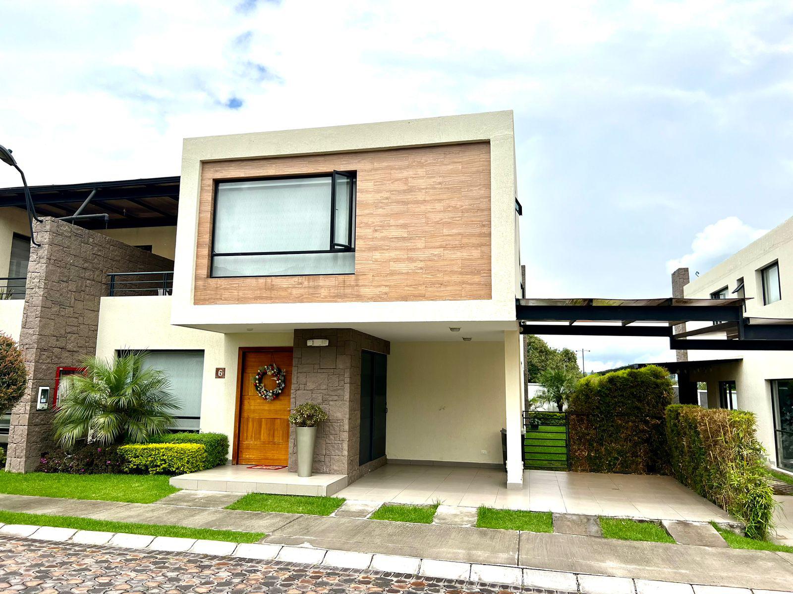 MV-SECTOR  PACHO SALAS-TUMBACO, EN VENTA CASA  3D 274 M2  EN CONJUNTO PRIVADO DE LUJO