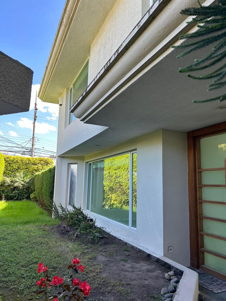 Hermosa casa de Renta en Jardines del Este, Cumbayá