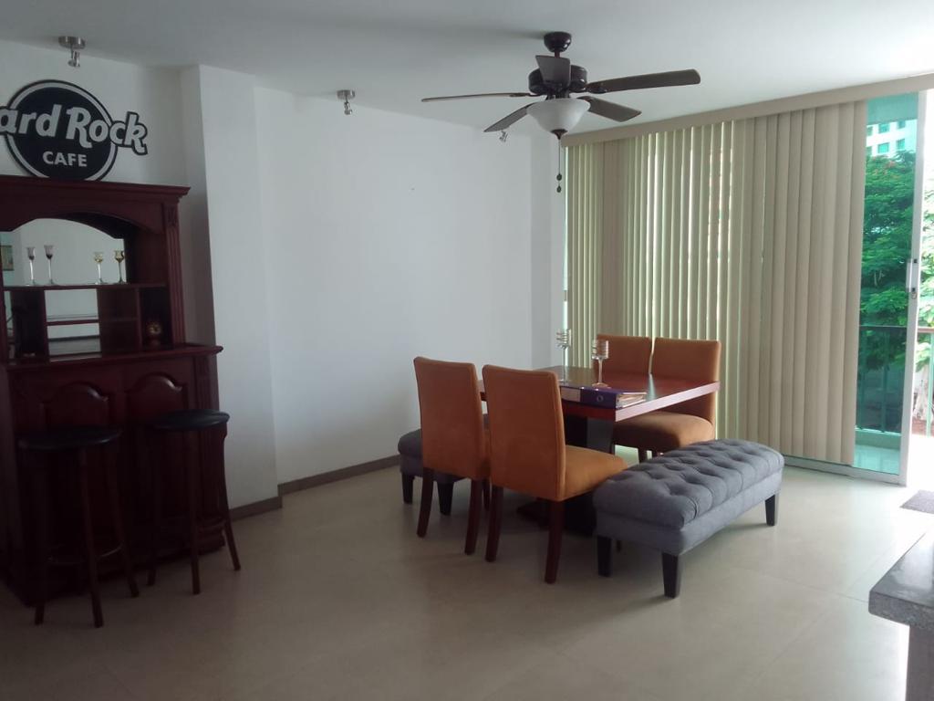 VENTA DEPARTAMENTO AMOBLADO SALINAS, BARRIO SAN LORENZO (EO)