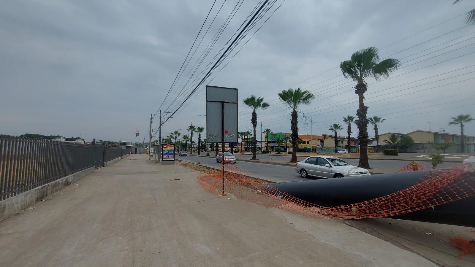 En venta terreno comercial en avenida Francisco de Orellana