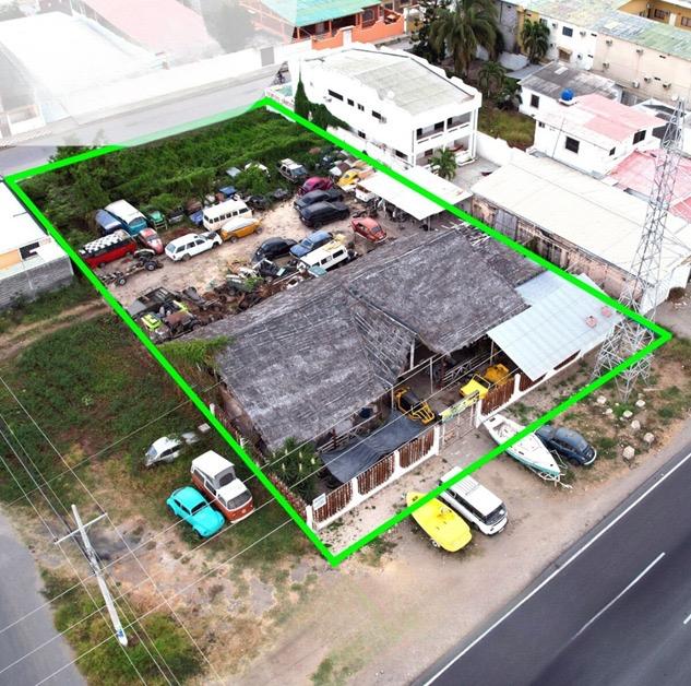 Venta de terreno en Salinas, 1.536 m2 diagonal a Supermaxi