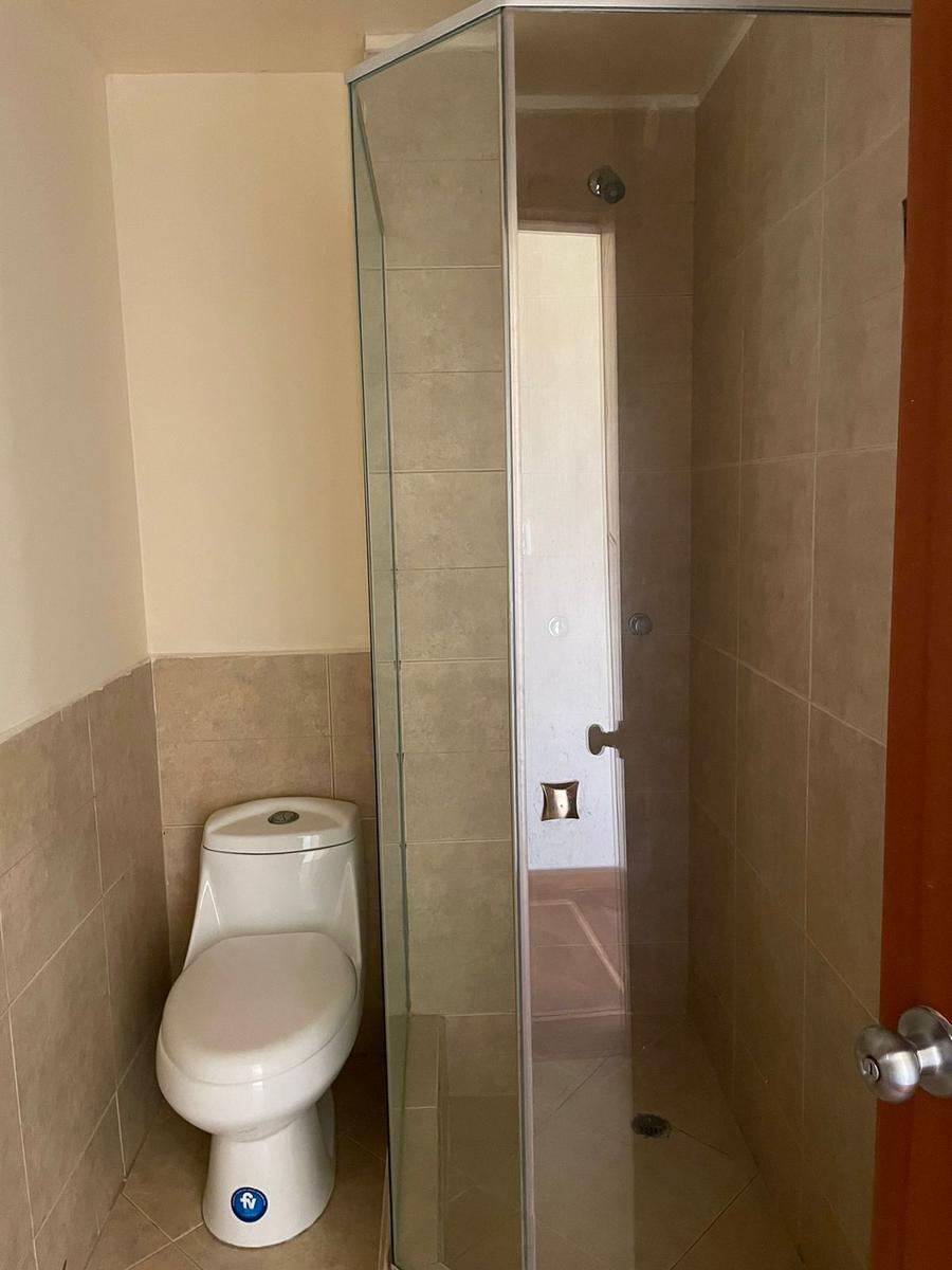 Departamento moderno de venta en la ciudadela Cofavi, Norte de Quito