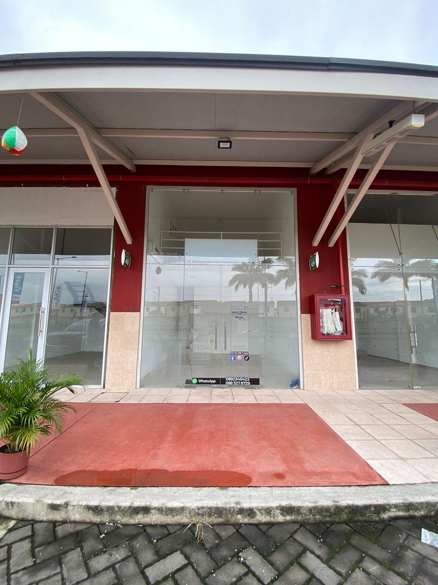 VENTA O ALQUILER LOCAL COMERCIAL C.C. OASIS (AB)