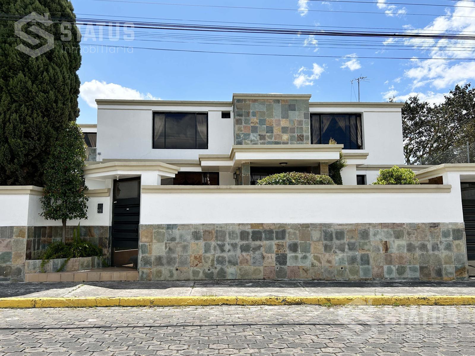 Vendo casa en urbanización, Sector Capelo, 5 Dorm., 6 Garajes