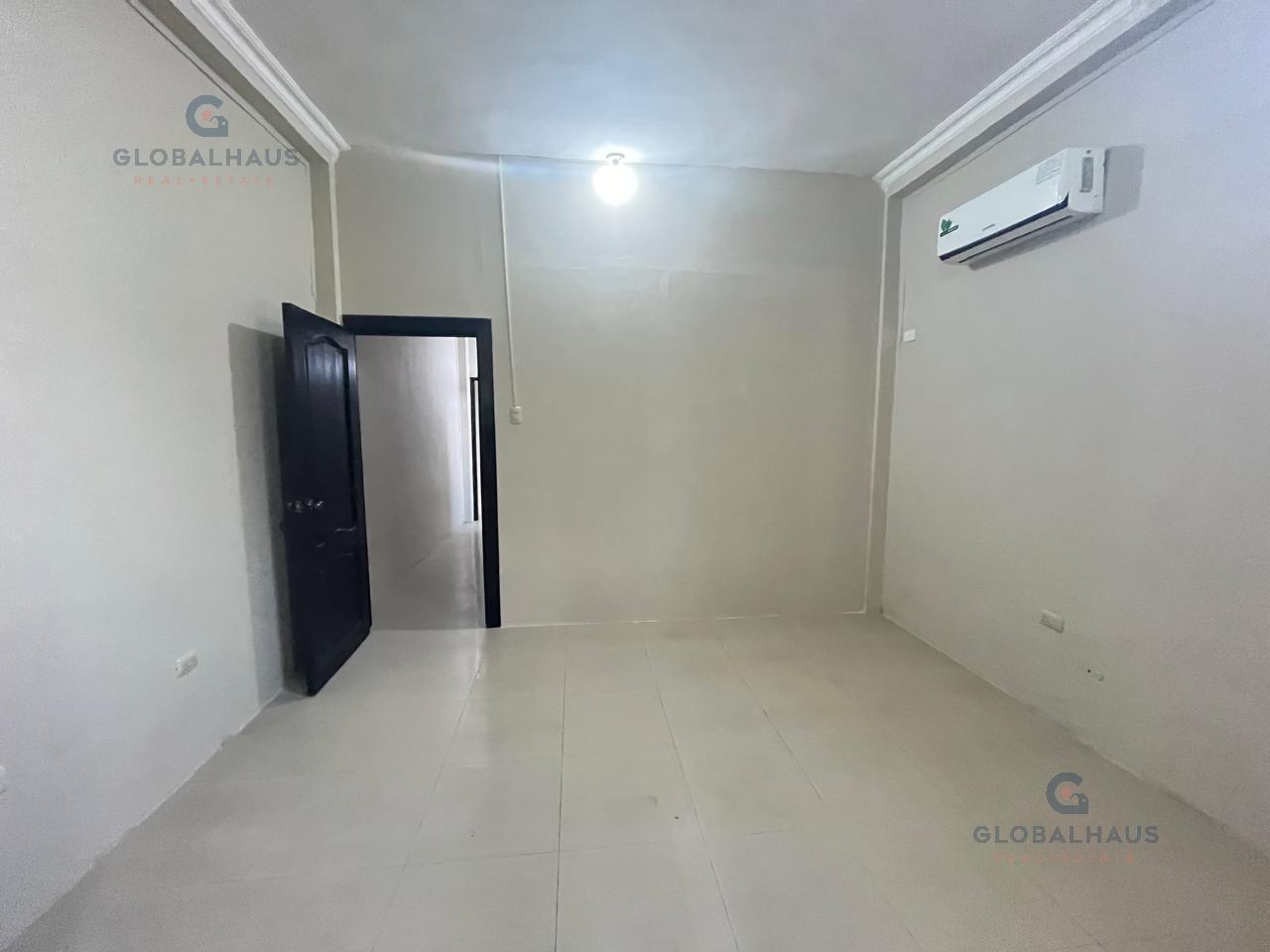 Alquiler de Departamento en  Urb Porton del Rio Vicrieel, 100mt2  M.H