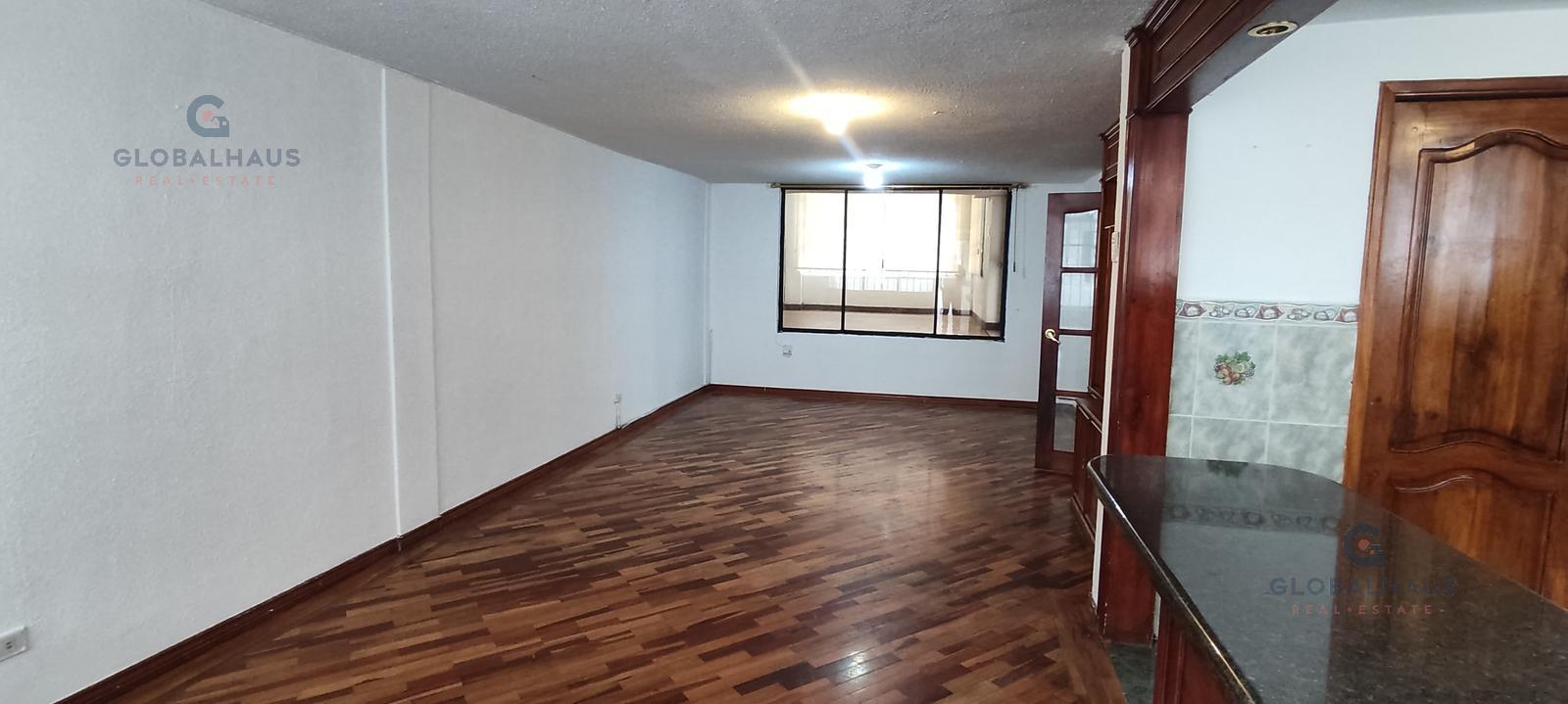 Alquile de Casa con 3 Habitaciones en Sector Los Laureles, Quito S.P.