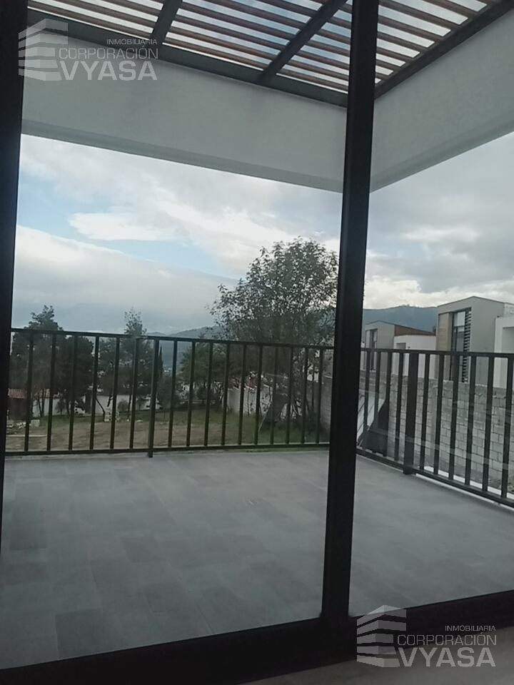 Cumbayá - Yanazarapata, venta departamento  3 dormitorios 177 m2 (D-3)