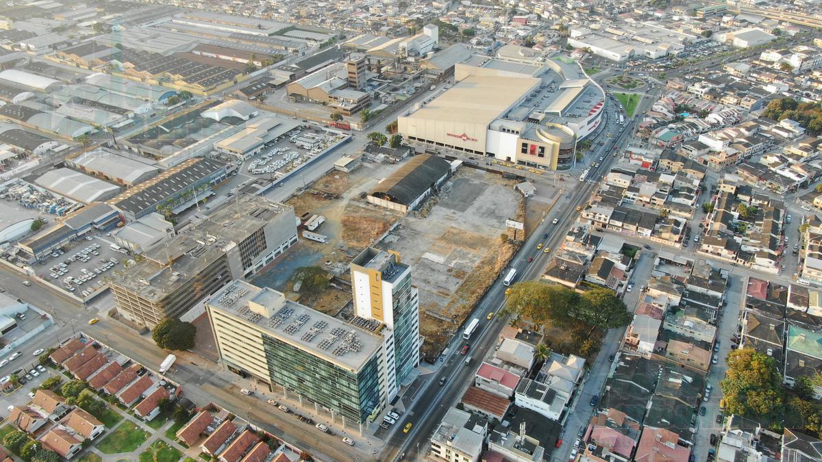 VENTA DE TERRENO COMERCIAL SECTOR CITY MALL