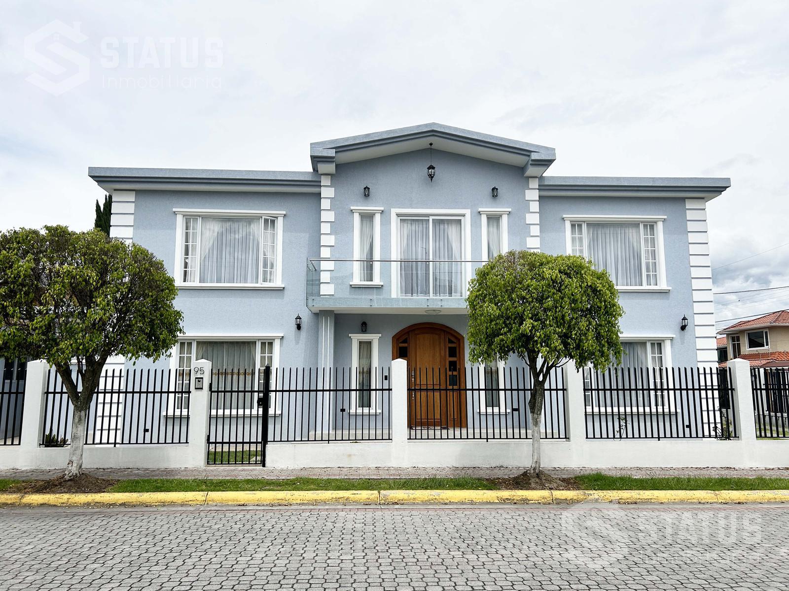 Se vende casa Urb. Las Haciendas, 4 Dorm, 2 Garajes, Fajardo – Sangolquí, 285 m, $244.900