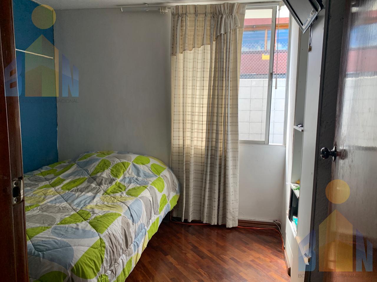 Vendo casa 4 dormitorios conjunto privado sector Pinar Alto