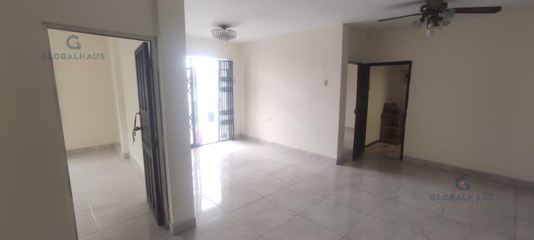 Venta de Casa en General Gomez y la Novena, Sur de Guayaquil E.B.