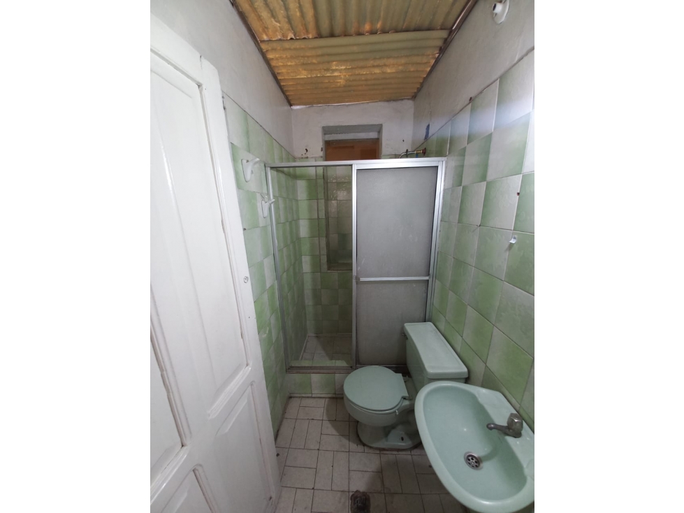 INMOPI VENDE CASA RENTERA, CDLA. MEXICO IPS ? 0121