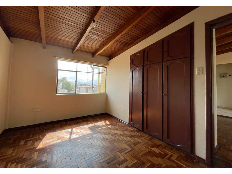 DEPARTAMENTO DE 2 HABITACIONES EN ARRIENDO - BRASIL Y ZAMORA (SZ)