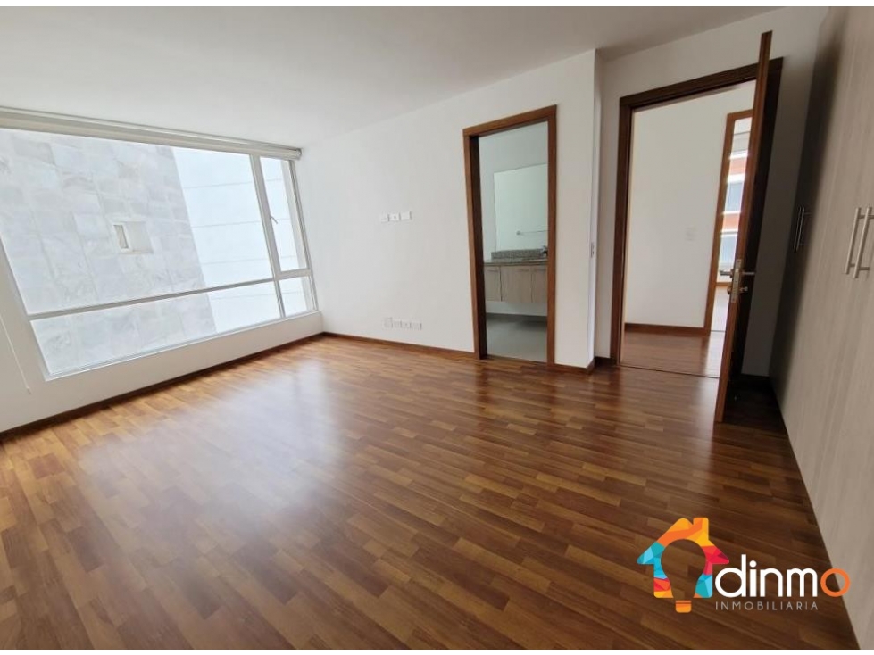 Departamento 2 dor. con balcón venta, Sector González Suárez