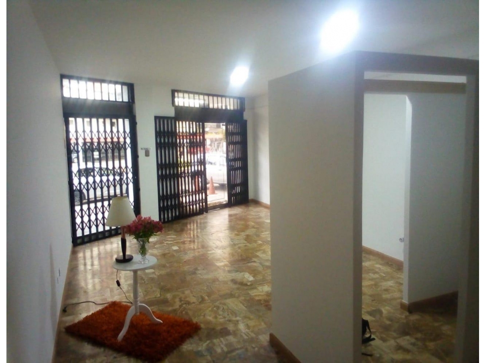 La Pradera, Local Comercial en renta, 55 m2, 2 ambientes, 1 baño, 1 parqueadero