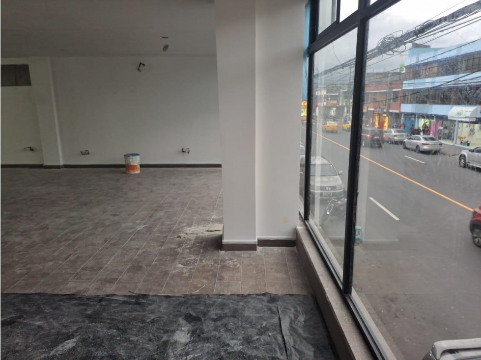 Quito Sur Ajavi, Local Comercial en  Renta, 180m2, 2 Ambientes.